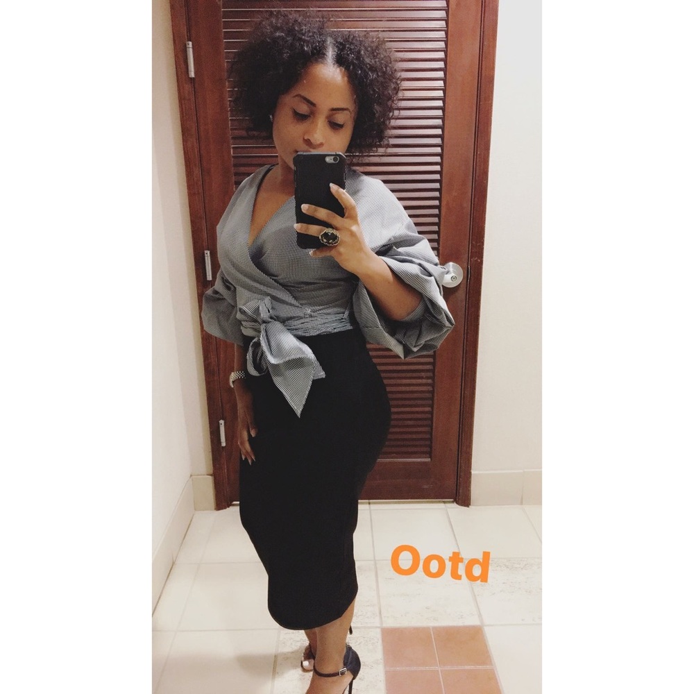 Sexy black pencil skirt